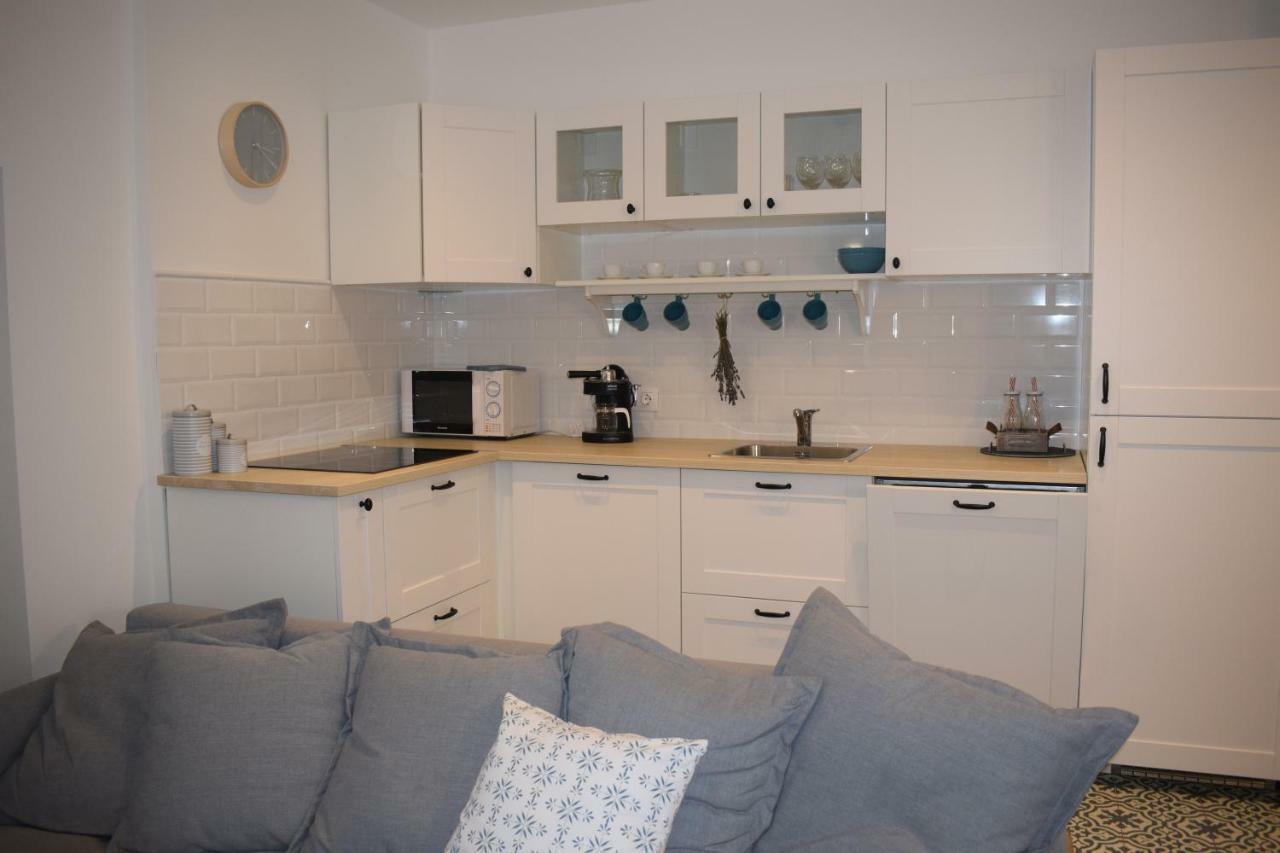 Buborek Apartman Tata Exterior foto